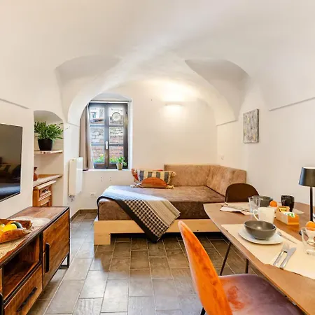 By Talking Stones Apartment *